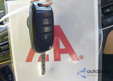 2016 Kia Optima Lx z USA, uszkodzony, nr VIN 5XXGT4L39GG060001